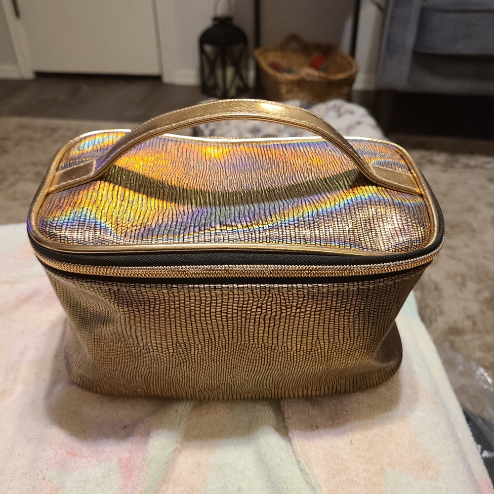 Makeup bag